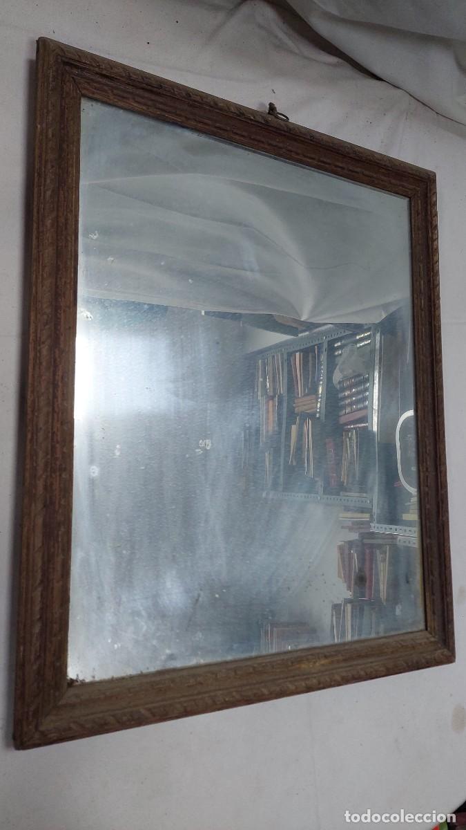 Antig&uuml;edades: Antiguo espejo marco de madera tallada