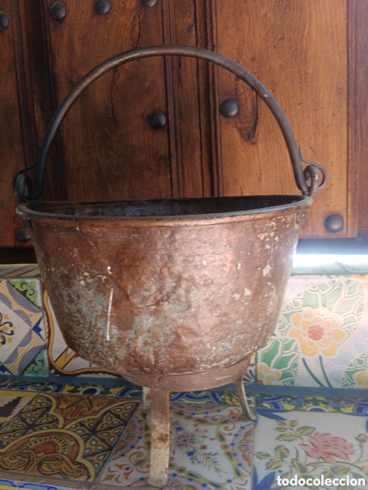 Antig&uuml;edades: Caldero antiguo de cobre precioso