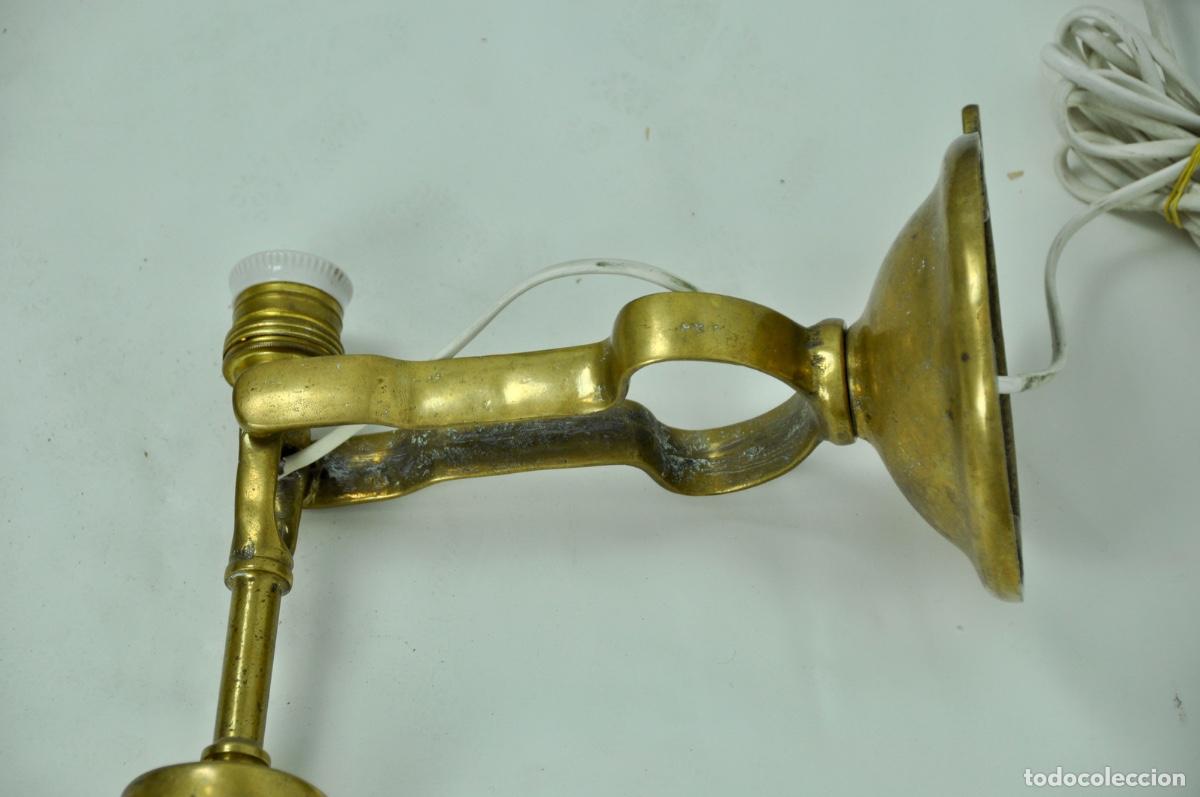 Antig&uuml;edades: Aplique de barco en bronce basculante - Foto 15