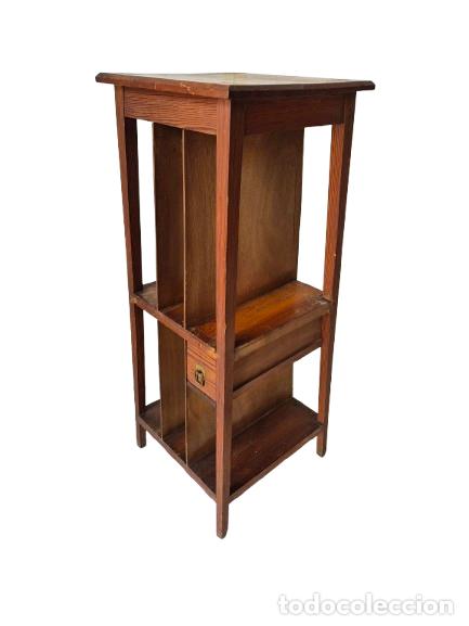 Antig&uuml;edades: Pedestal, Estanter&iacute;a - Mueble Auxiliar para Discos o Bobinas de Pel&iacute;culas - Madera de Pino - A&ntilde;os 50