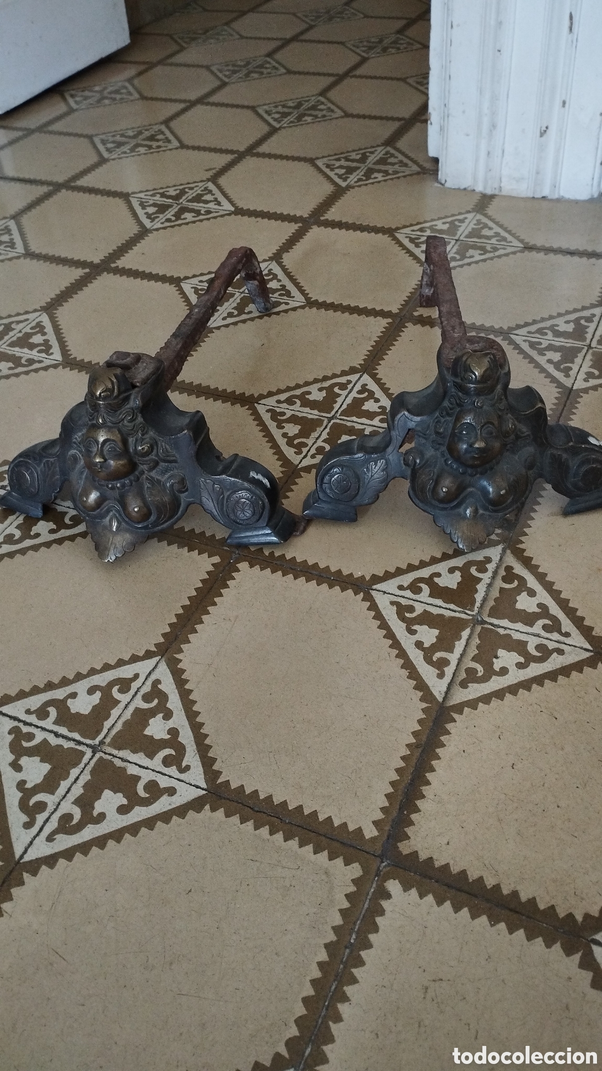 Antig&uuml;edades: Morillos de bronce siglo XVII
