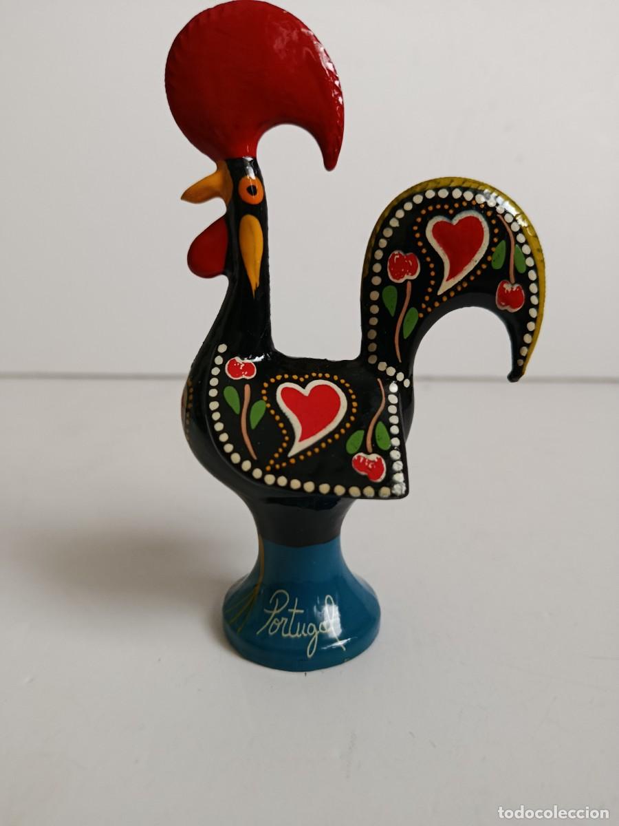 Antig&uuml;edades: FIGURA DE GALLO DE METAL.13,5 cm
