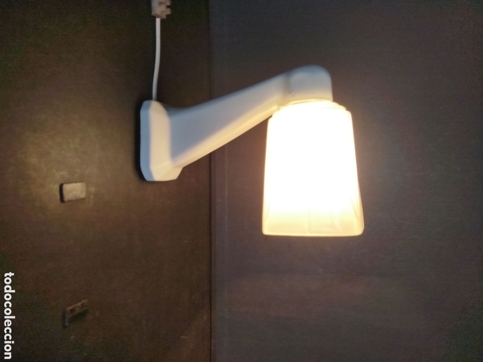 Antig&uuml;edades: LAMPARA APLIQUE DE BA&Ntilde;O D&Eacute;CO. LOZA Y OPALINA - Foto 1