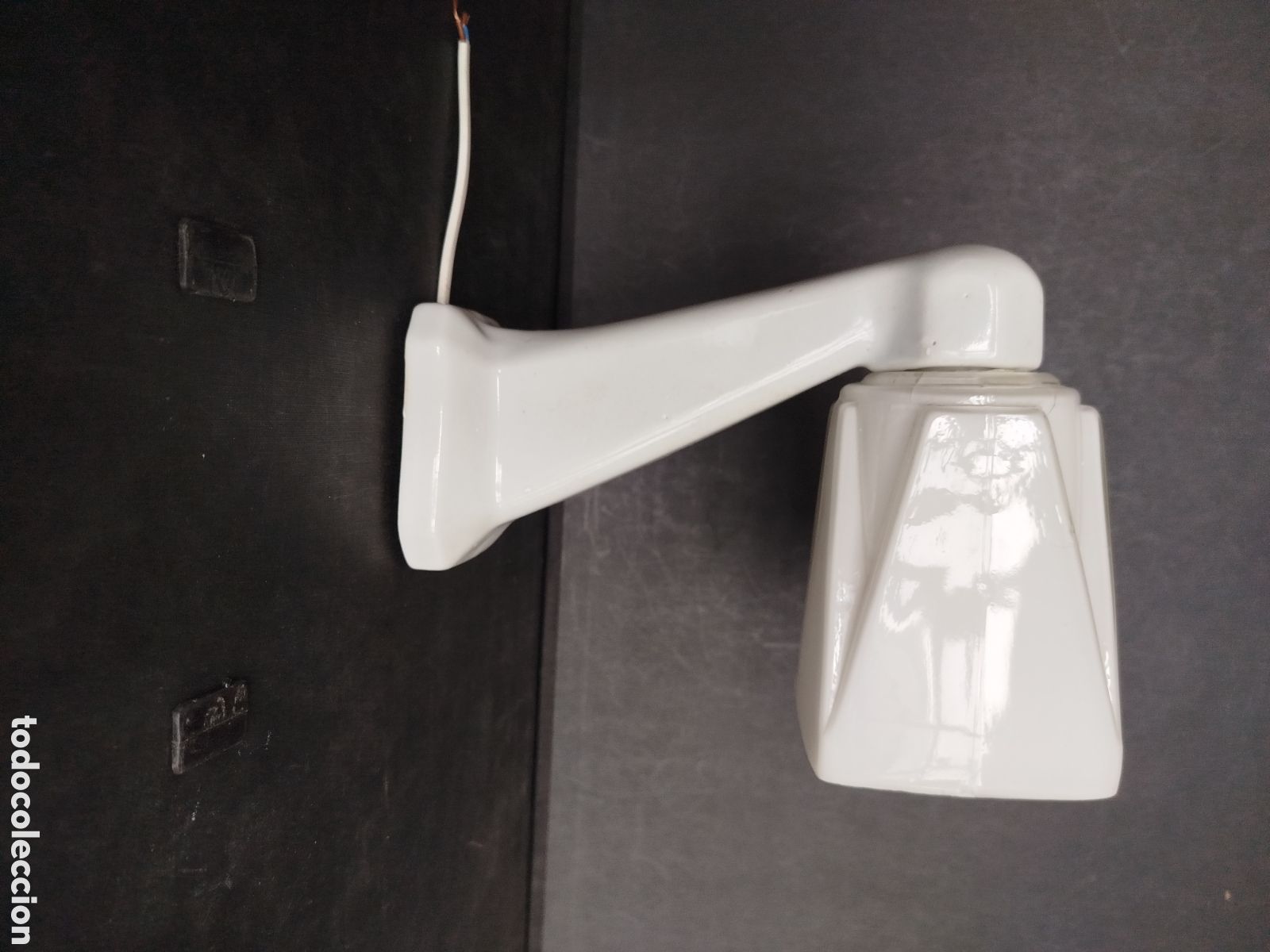 Antig&uuml;edades: LAMPARA APLIQUE DE BA&Ntilde;O D&Eacute;CO. LOZA Y OPALINA - Foto 2