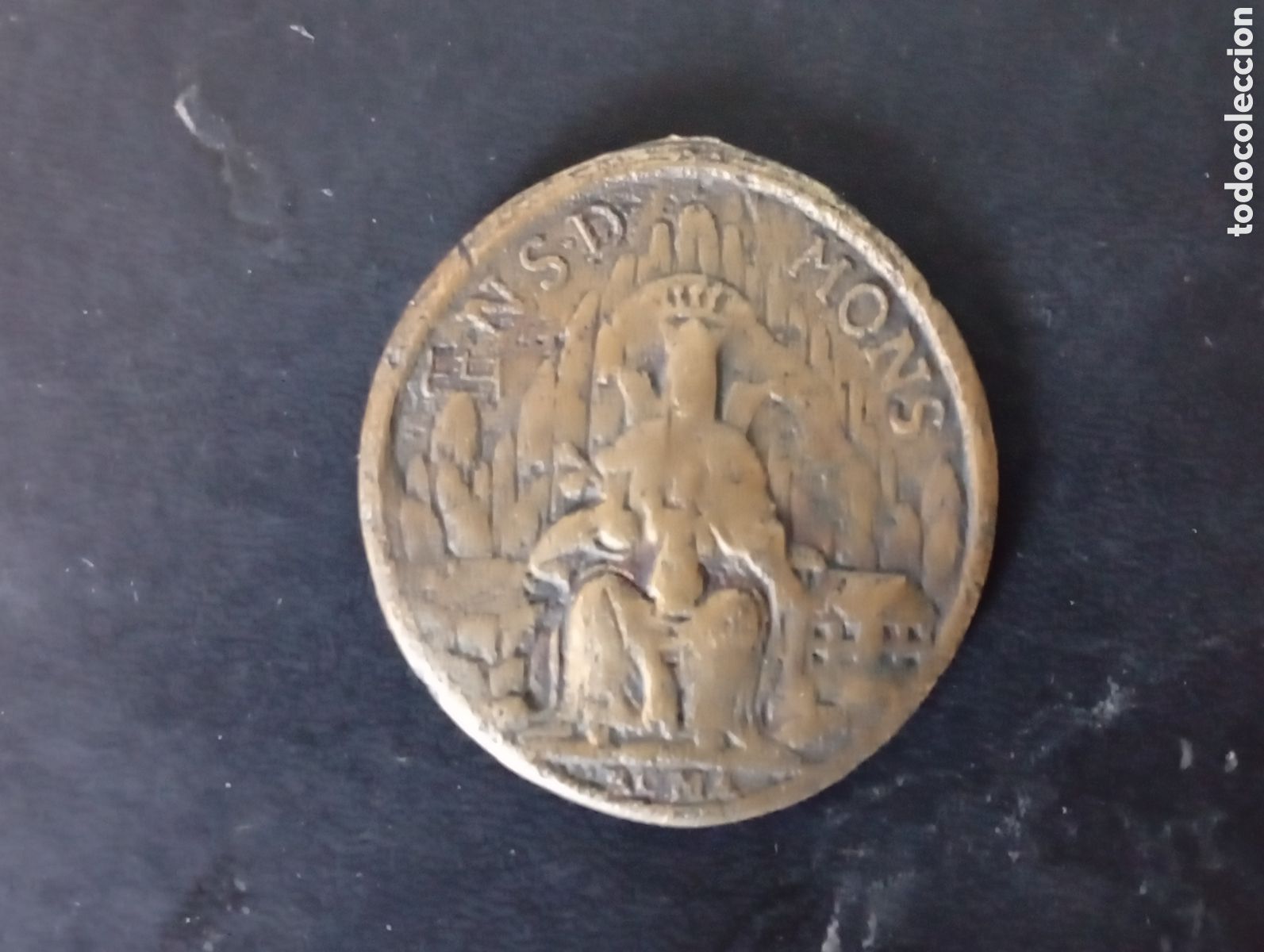 Antig&uuml;edades: ANTIGUA MEDALLA DE MONTSERRAT Y SAN BENITO DE LAS LLAMADAS DE BRUJO(CONTRA SATANAS) S.XVIII