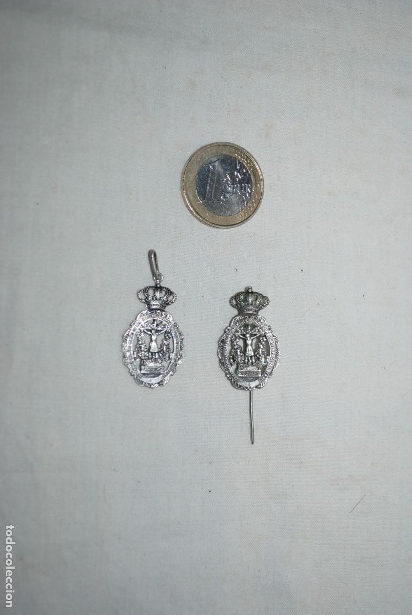 Antig&uuml;edades: MEDALLAS DE ALGUNA COFRADIA , LOTE DE DOS
