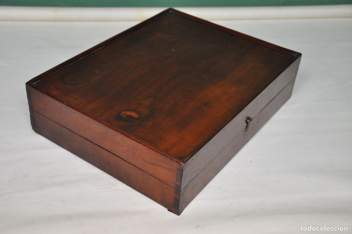 Antig&uuml;edades: Antiguo juego Backgamon - Foto 2