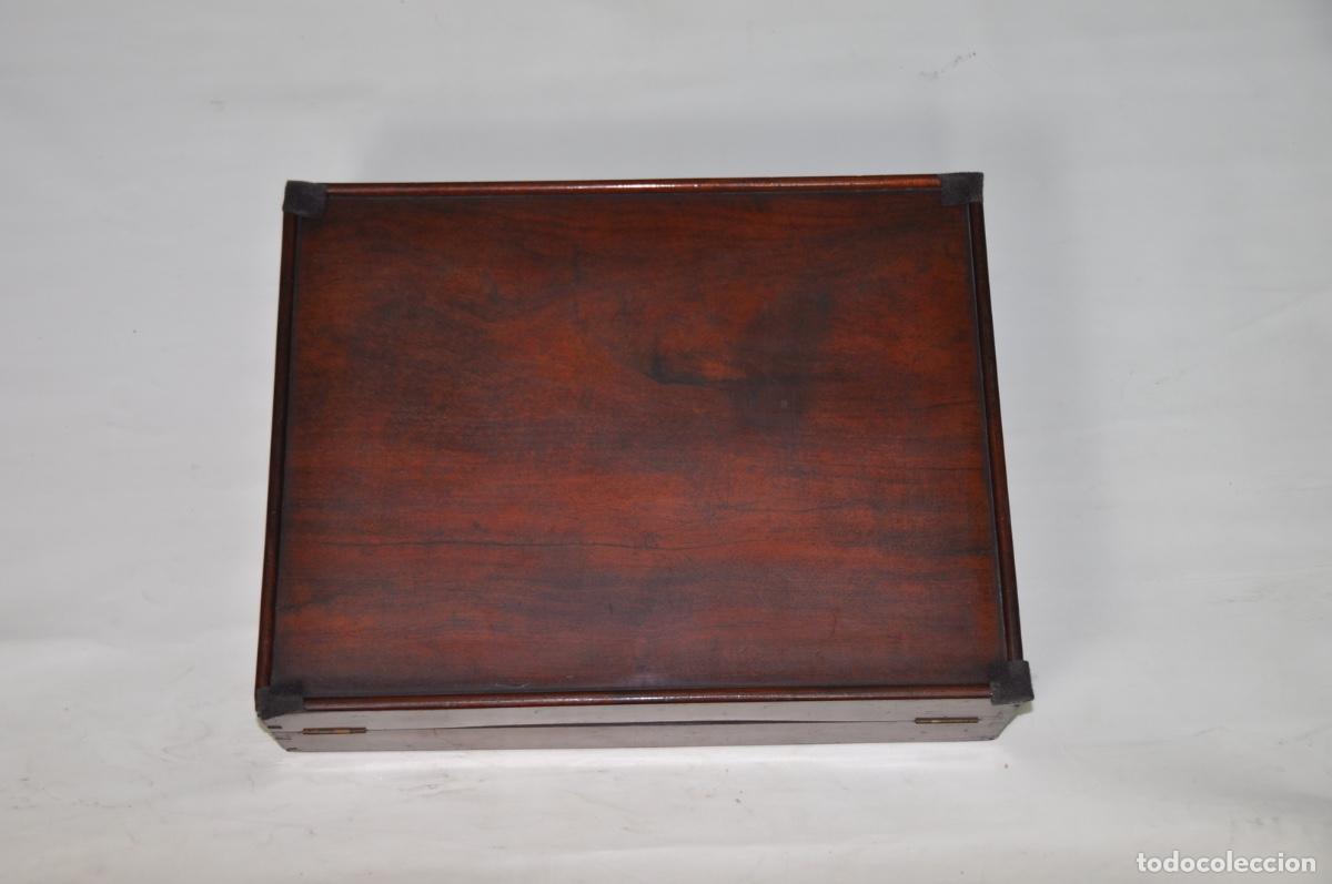 Antig&uuml;edades: Antiguo juego Backgamon - Foto 10