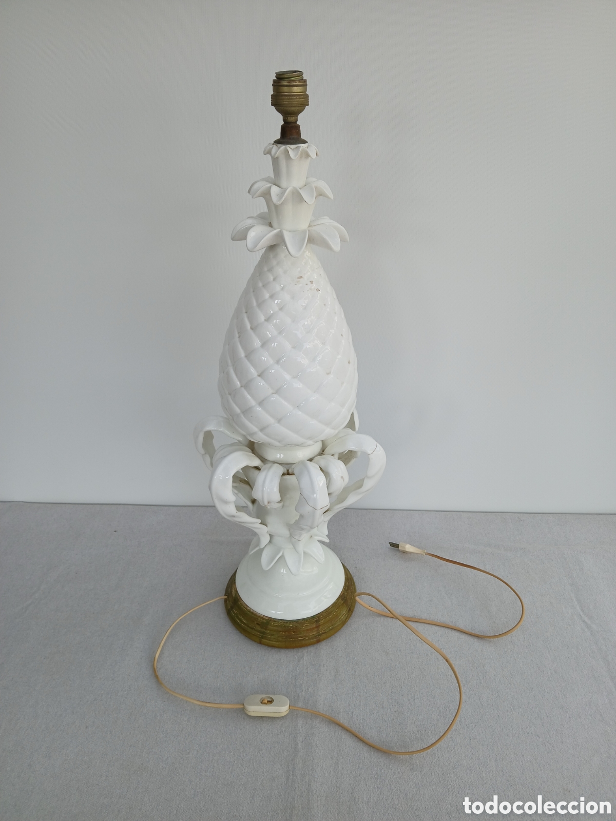 Antig&uuml;edades: Antigua l&aacute;mpara porcelana de Manises 70cm altura