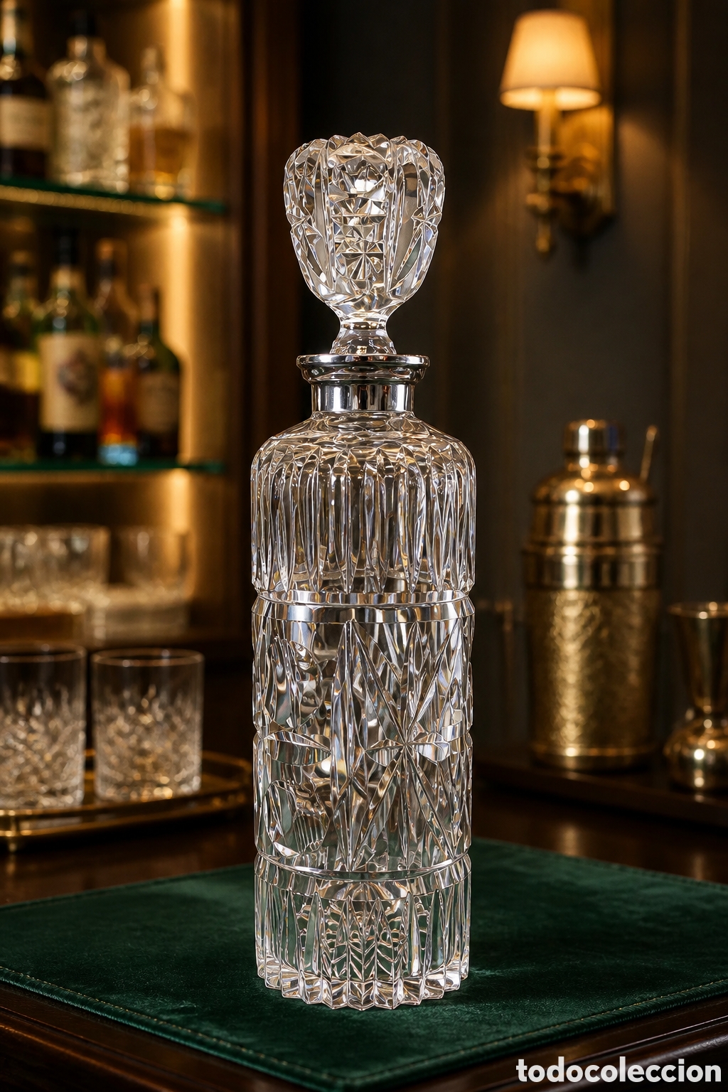 Antig&uuml;edades: PRECIOSA LICORERA CRISTAL TALLADO BOCA DE PLATA