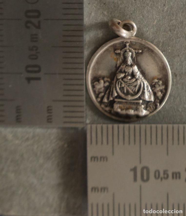 Antiguidades: MEDALLA. NTRA SRA DE LAS ANGUSTIAS GRANADA PLATA.
