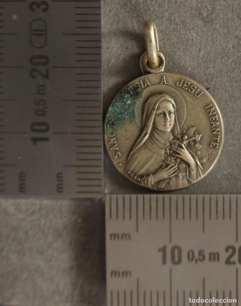 Antiguidades: MEDALLA. SANTA TERESITA DEL NI&Ntilde;O JESUS HACIA 1920.