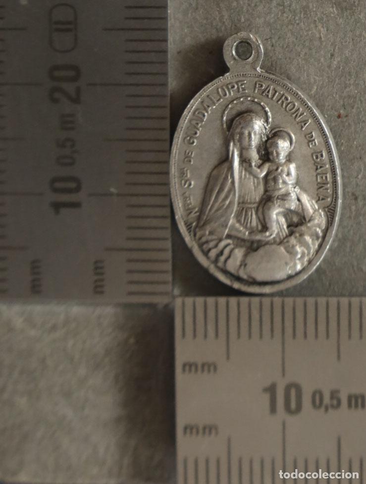 Oggetti Antichi: MEDALLA. NTRA SRA DE GUADALUPE. NTRO P. JESUS NAZARENO. BAENA.