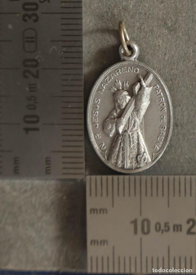 Antiguidades: MEDALLA. NTRA SRA DE GUADALUPE. NTRO P. JESUS NAZARENO. BAENA.