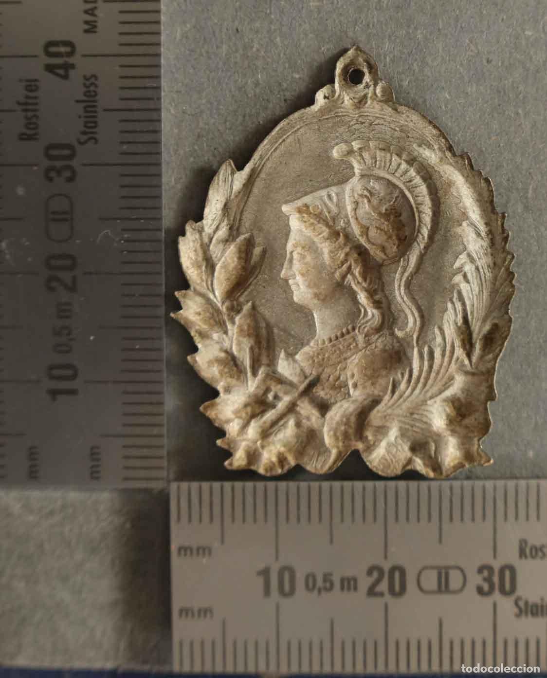 Antig&uuml;edades: MEDALLA. PREMIO AL MERITO. - Foto 2