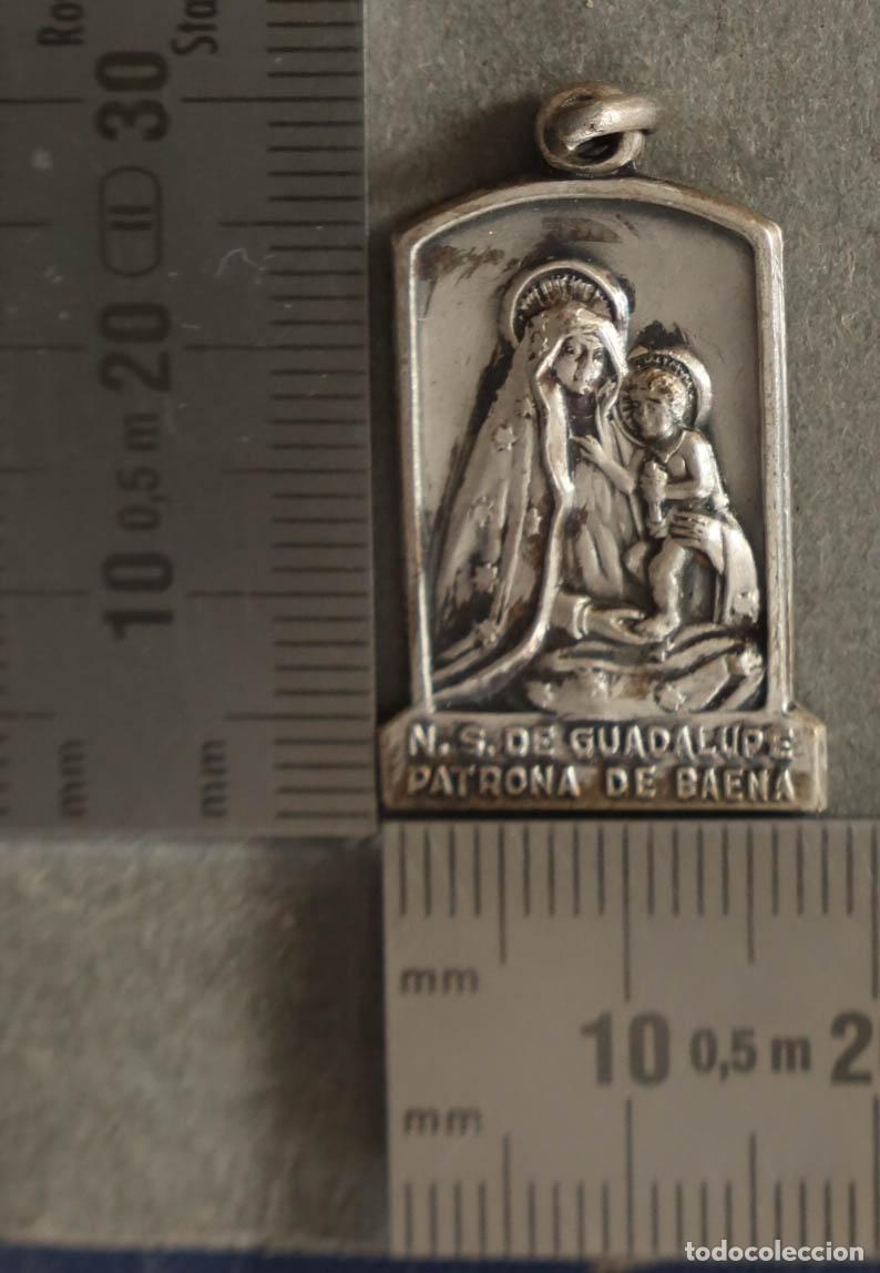 Antig&uuml;edades: MEDALLA. NTRA SRA DE GUADALUPE. BAENA. SAGRADO CORAZON. PLATA?
