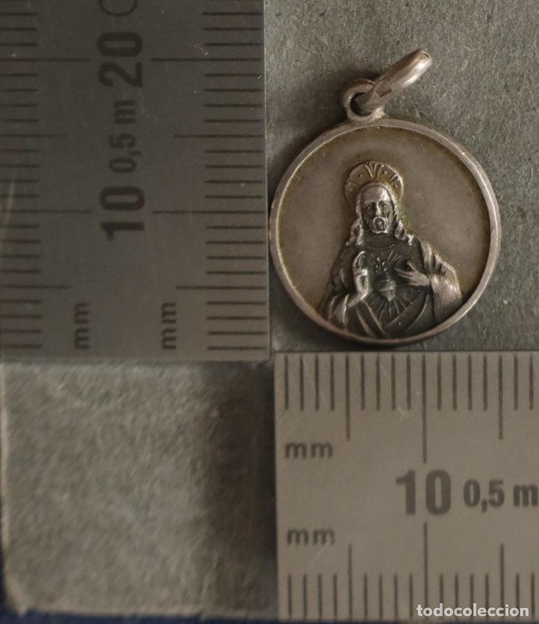 Antig&uuml;edades: MEDALLA. SAGRADO CORAZON. VIRGEN DEL CARMEN. PLATA.