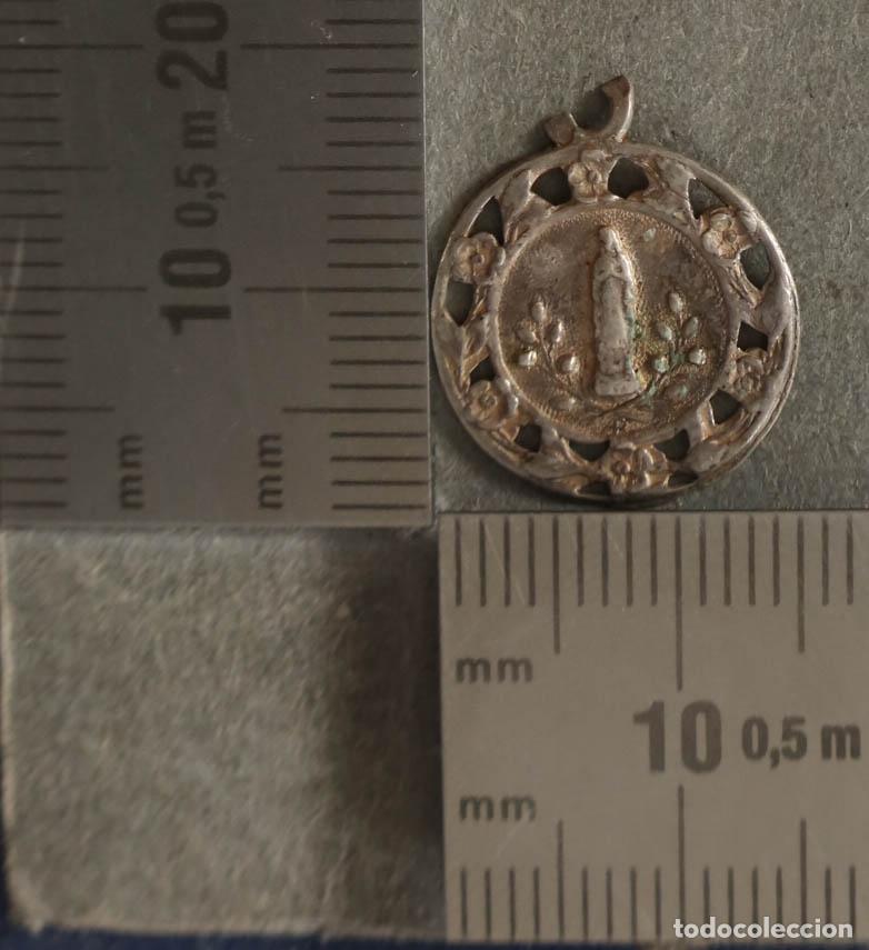 Antig&uuml;edades: MEDALLA. VIRGEN. PLATA. - Foto 1