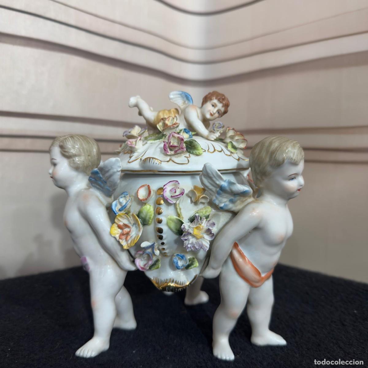 Antig&uuml;edades: Bombonera, centro de mesa querubines de porcelana meissen