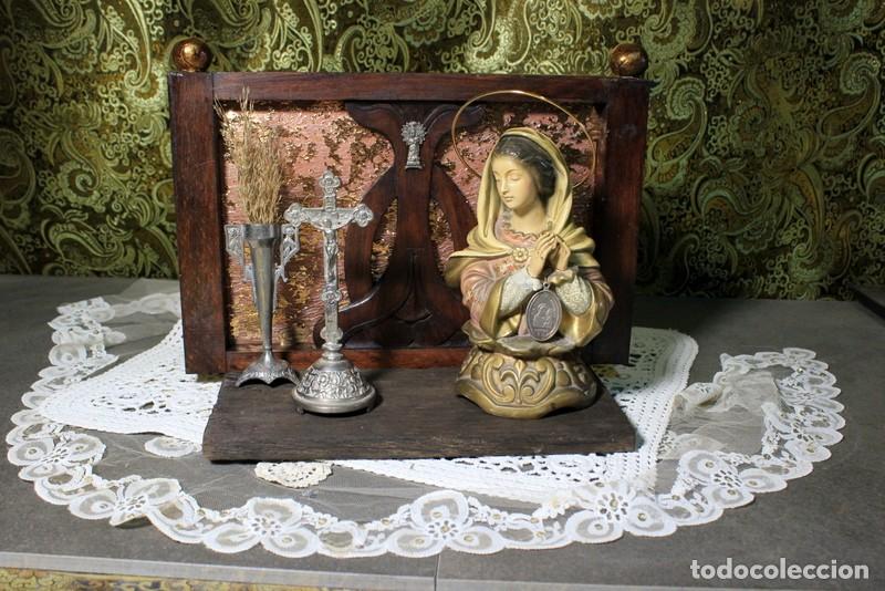 Antig&uuml;edades: Capilla con Busto Virgen Mar&iacute;a, Virgen con Capilla de Madera,