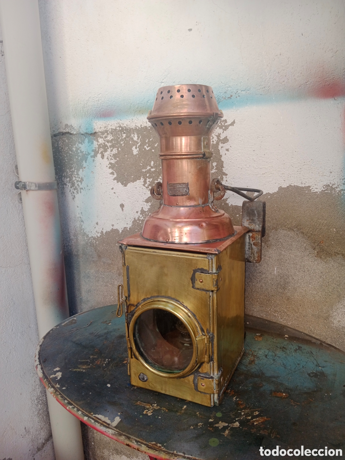 Antig&uuml;edades: Antiguo farol de 52 cm de alto..