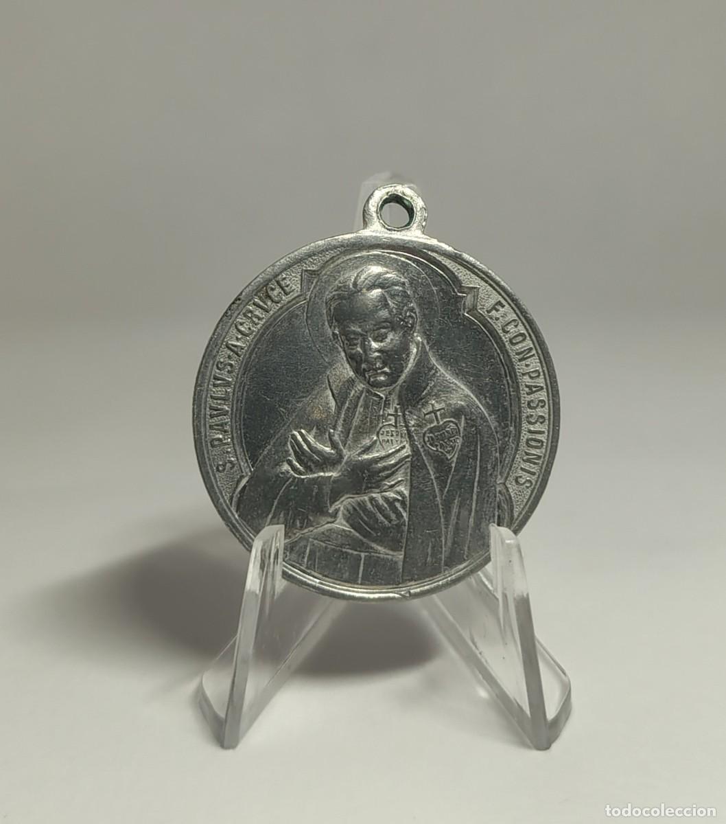 Antig&uuml;edades: Medalla religiosa: SAN PABLO DE LA CRUZ Congregaci&oacute;n de la Pasi&oacute;n de Jesucristo (Pasionistas). M292