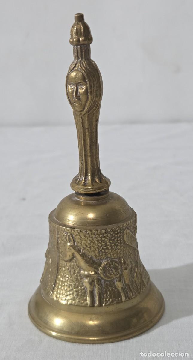Antig&uuml;edades: Pareja de campanas de bronce del Quijote - Foto 15