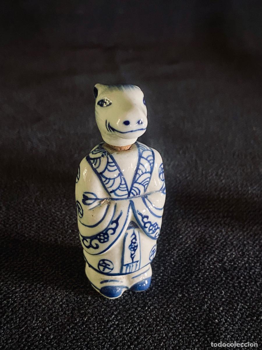Antig&uuml;edades: Snuff Bottle , botella de rap&eacute; de un hombre con cabeza de caballo . China siglo XIX