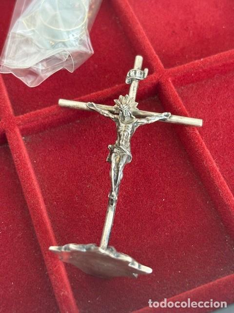 Antig&uuml;edades: CRUCIFIJO DE SOBREMESA PLATA DE LEY CONTRASTADA / FINALES SIGLO XIX