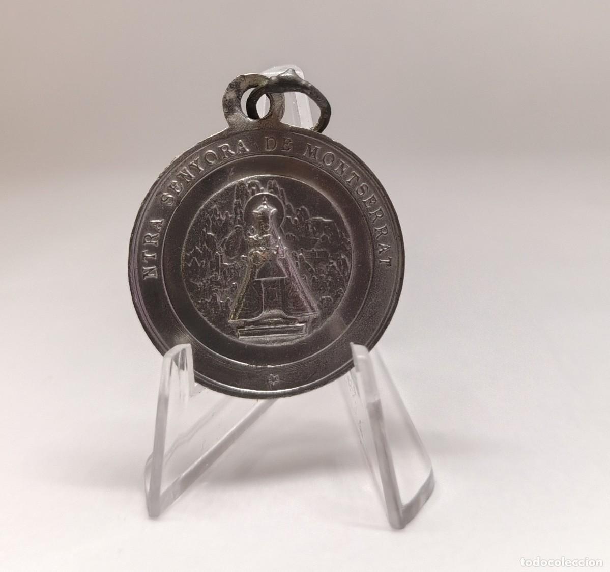 Antig&uuml;edades: Medalla religiosa / Colgante: NUESTRA SE&Ntilde;ORA DE MONTSERRAT. M305