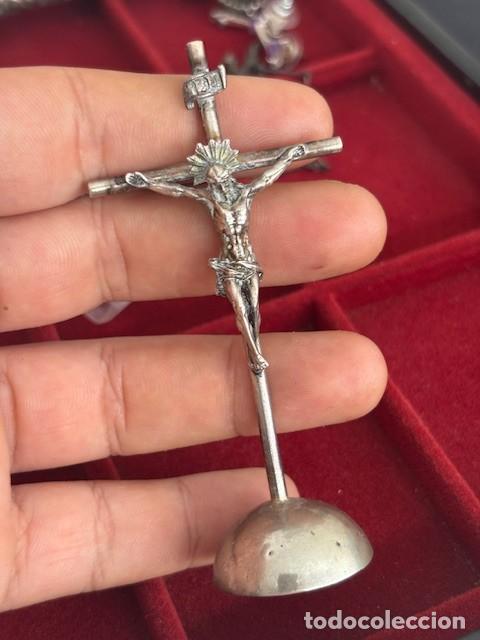 Antig&uuml;edades: CRUCIFIJO DE SOBREMESA PLATA DE LEY SIGLO XIX