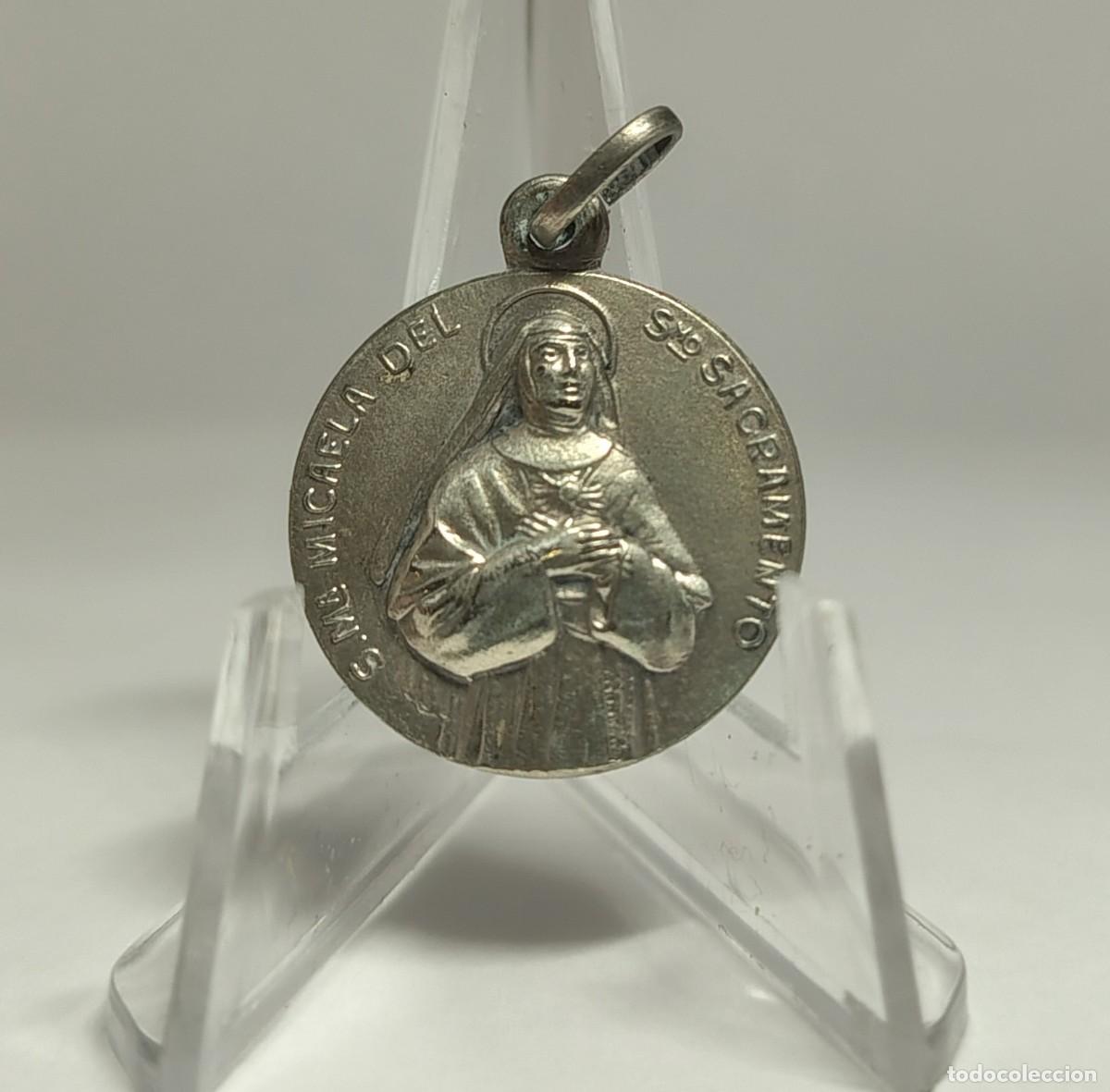 Antig&uuml;edades: Medalla religiosa / Colgante: Mar&iacute;a Micaela del Sant&iacute;simo Sacramento. M306