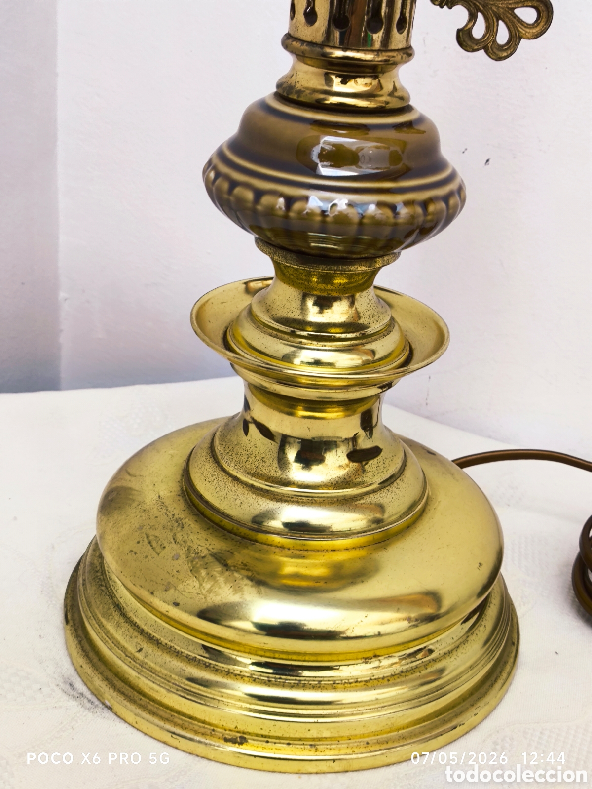 Antig&uuml;edades: Lampara de mesa vintage Dorada - Foto 2