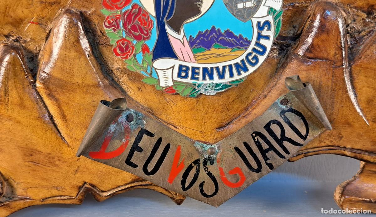 Antig&uuml;edades: Panel de madera virgen de Montserrat, Deu vos guard - Foto 3