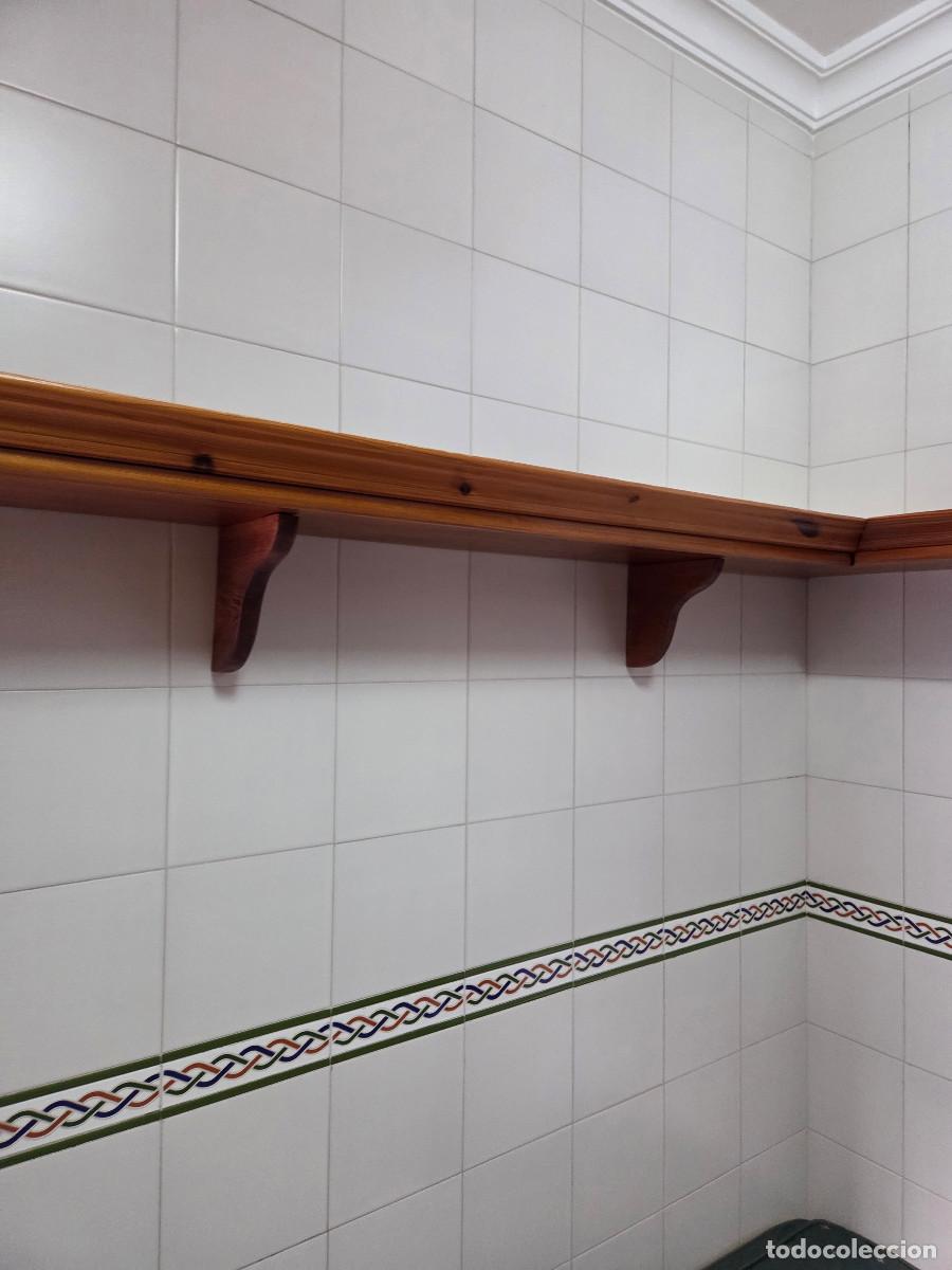 Antig&uuml;edades: esquinera de madera provensal envios 15&euro; - Foto 3