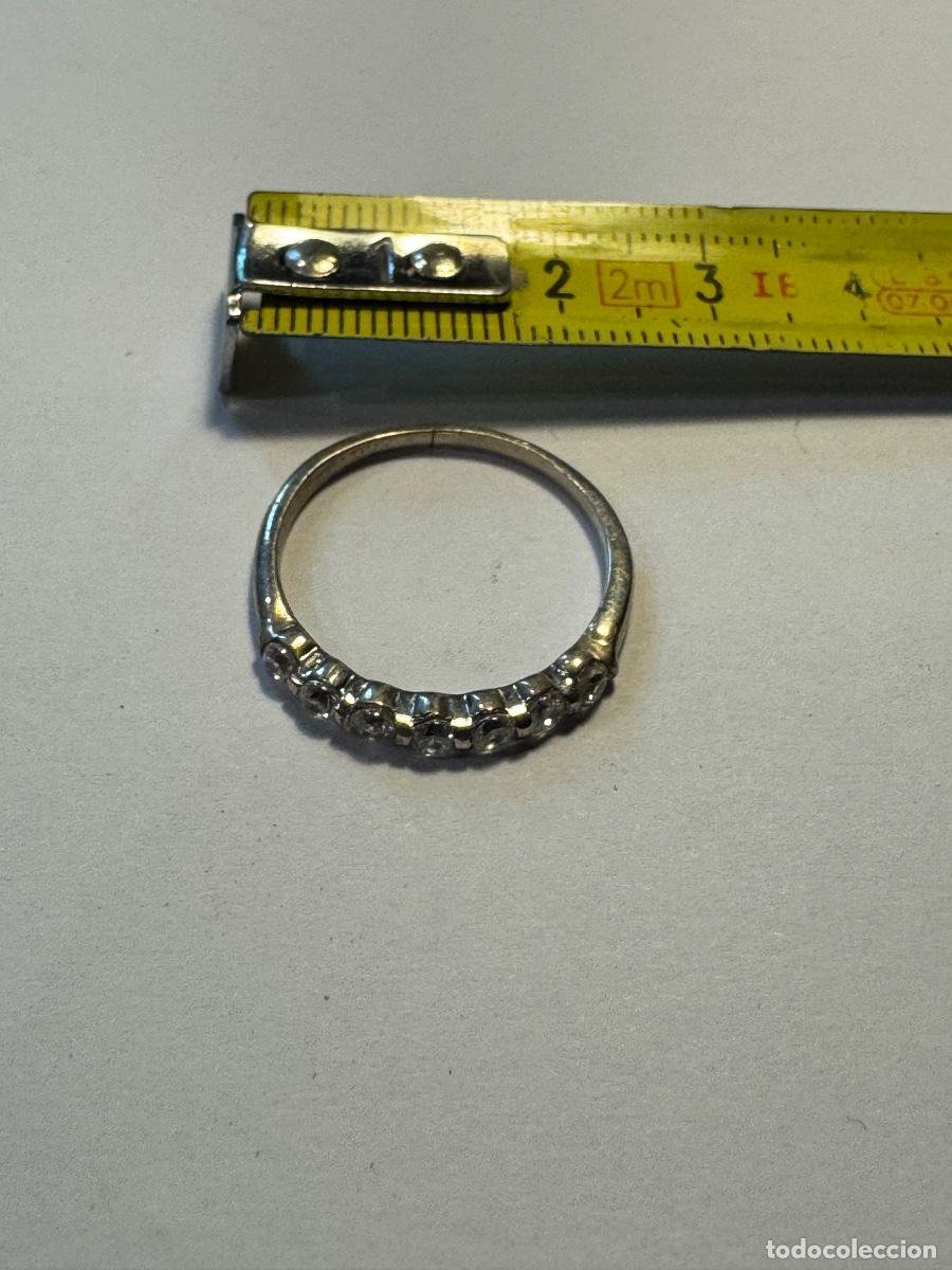 Antig&uuml;edades: ANILLO DE PLATA CON SIMIL BRILLANTE / COMPRA M&Iacute;NIMA 5 &euro;