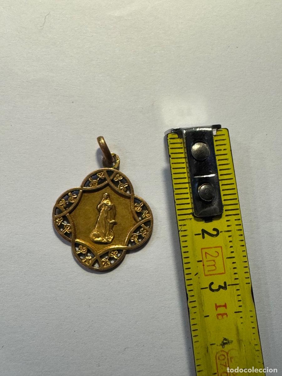 Antig&uuml;edades: MEDALLA RELIGIOSA METAL DORADO / COMPRA M&Iacute;NIMA 5 &euro;