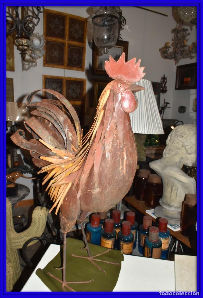 Antig&uuml;edades: Magn&iacute;fico gallo de hierro superdecorativo y antiguo