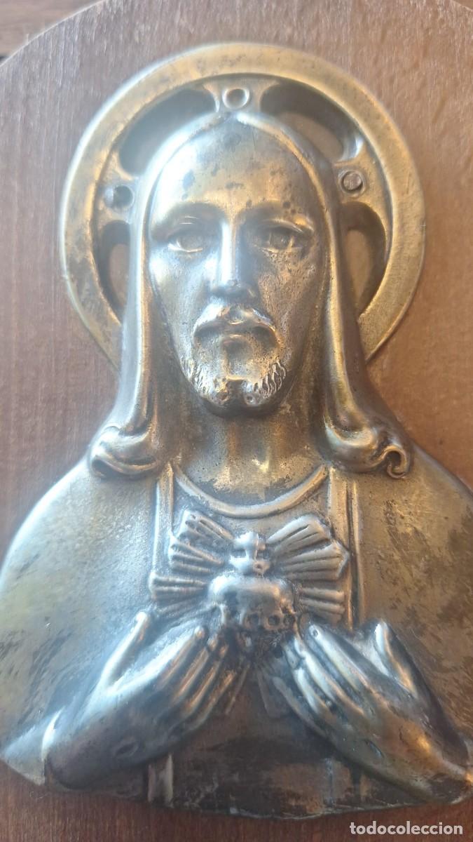 Antig&uuml;edades: Antigua Benditera de Madera y Bronce o Lat&oacute;n - Foto 1