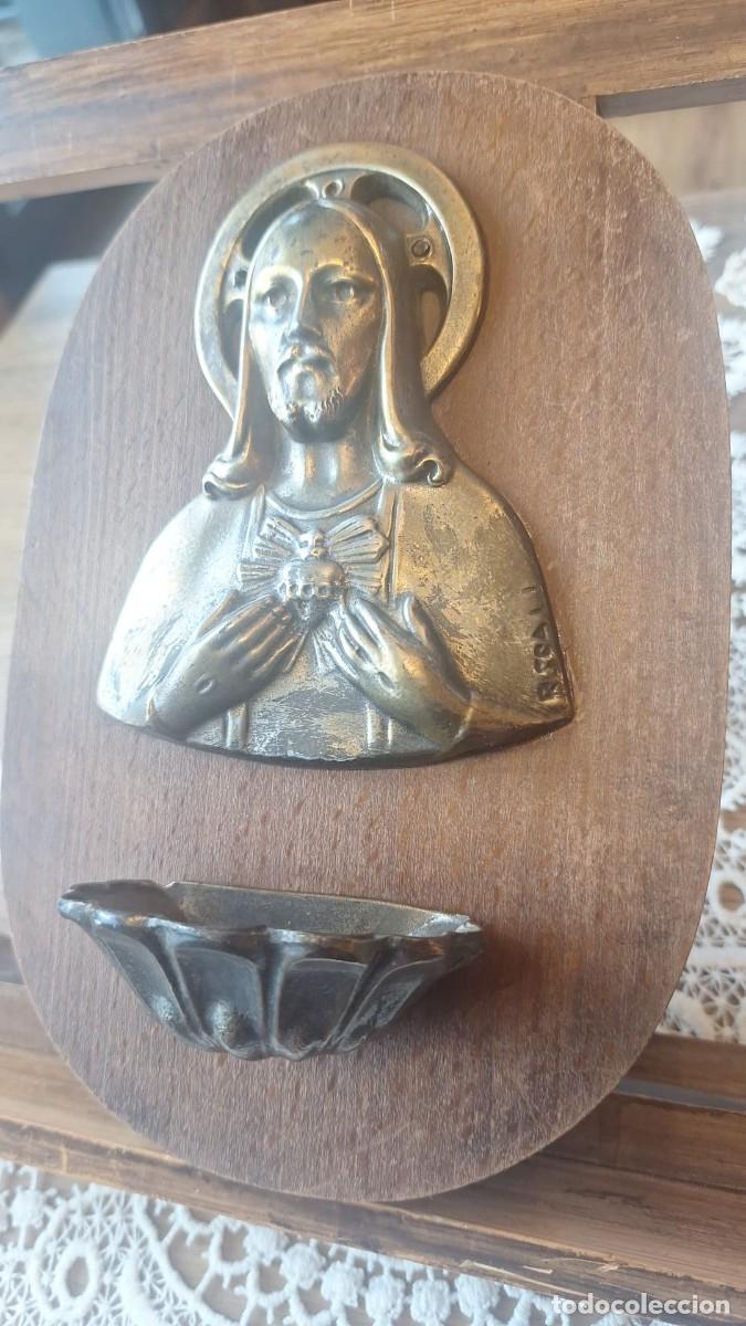 Antig&uuml;edades: Antigua Benditera de Madera y Bronce o Lat&oacute;n - Foto 7