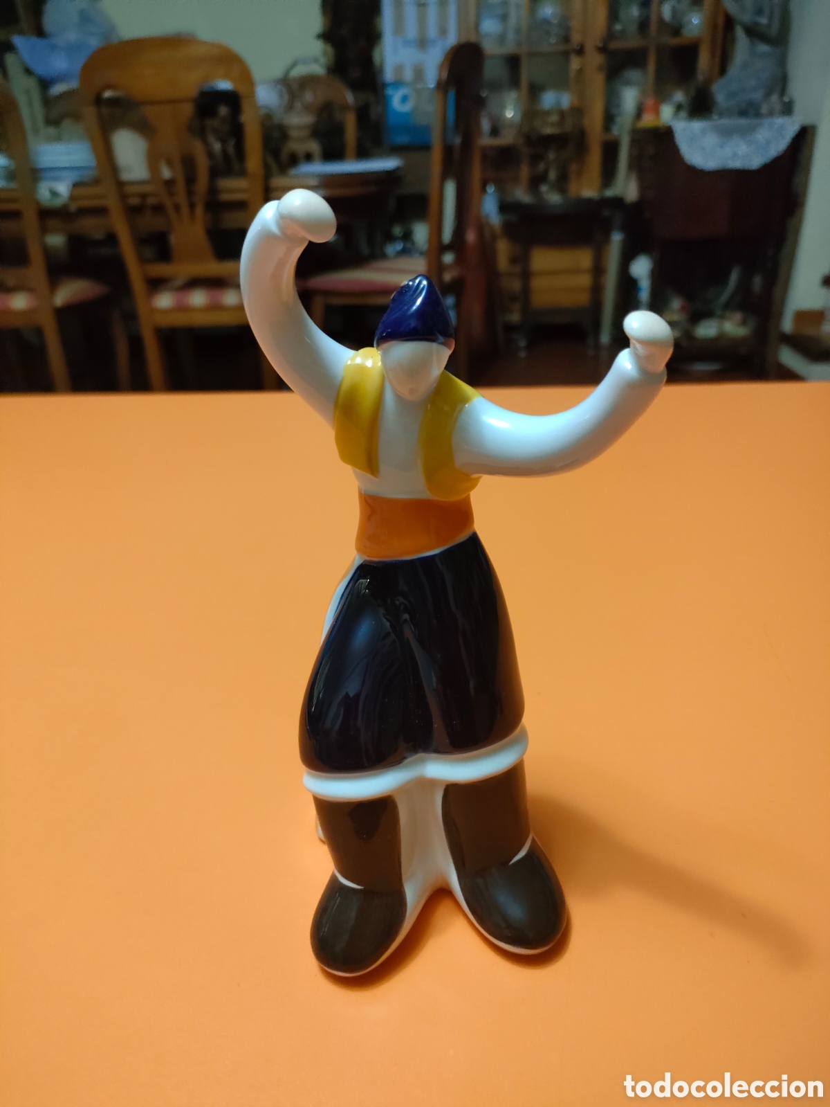 Antig&uuml;edades: Figura de mu&ntilde;eiro de Galos a&ntilde;o 1998