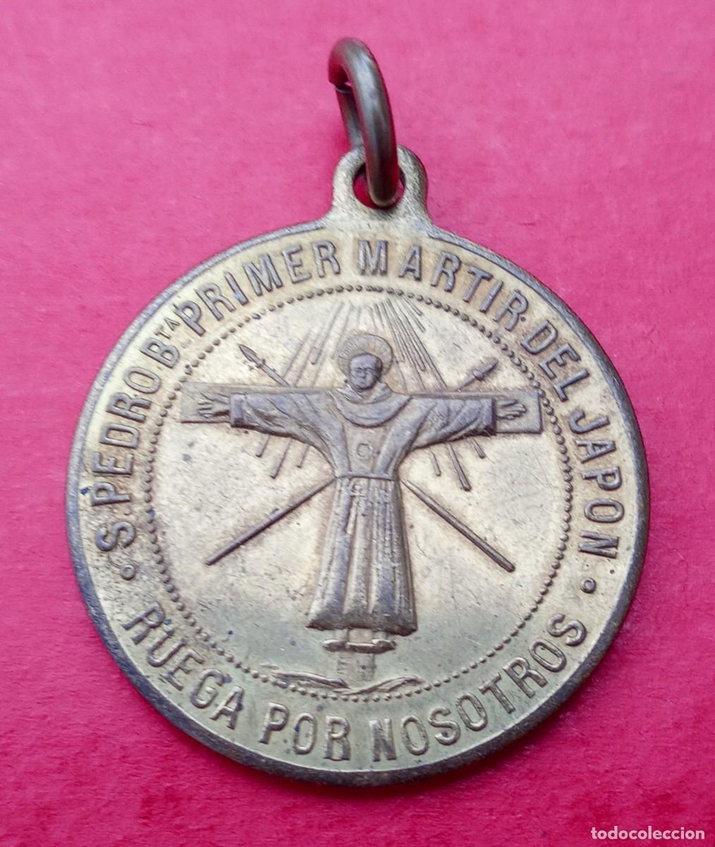 Antig&uuml;edades: Medalla Antigua San Pedro Bautista Martir del Jap&oacute;n. San Esteban del Valle. &Aacute;vila.