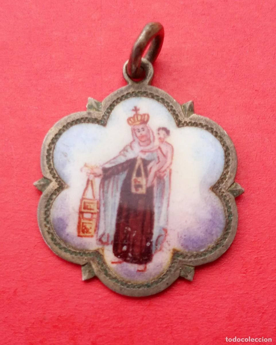 Antig&uuml;edades: Medalla Virgen del Carmen Esmalte. A&ntilde;o 1899.