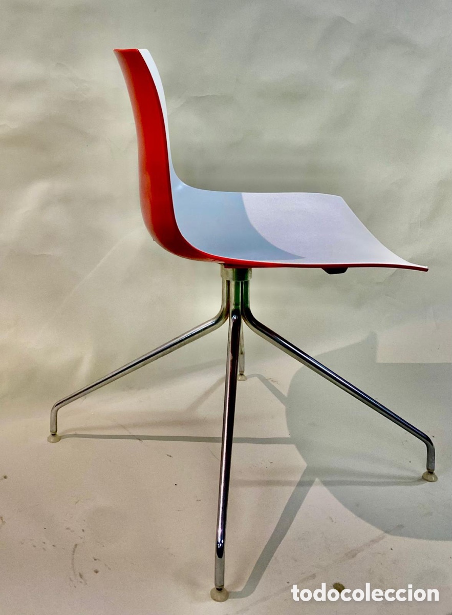 Antig&uuml;edades: Silla de dise&ntilde;o bicolor - Foto 3
