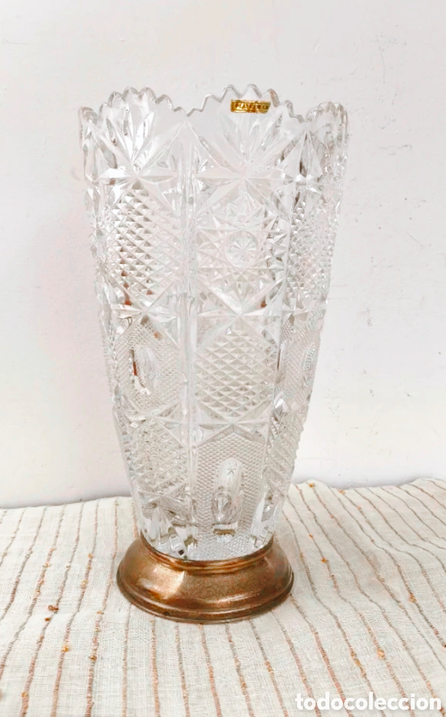 Antig&uuml;edades: Jarr&oacute;n cristal Bohemia con base de plata