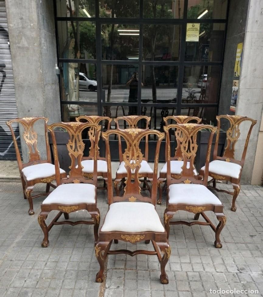 Antig&uuml;edades: CONJUNTO DE OCHO SILLAS DE ESTILO CHIPPENDALE. MADERA TALLADA Y DORADA. INGLATERRA (?). XIX-XX