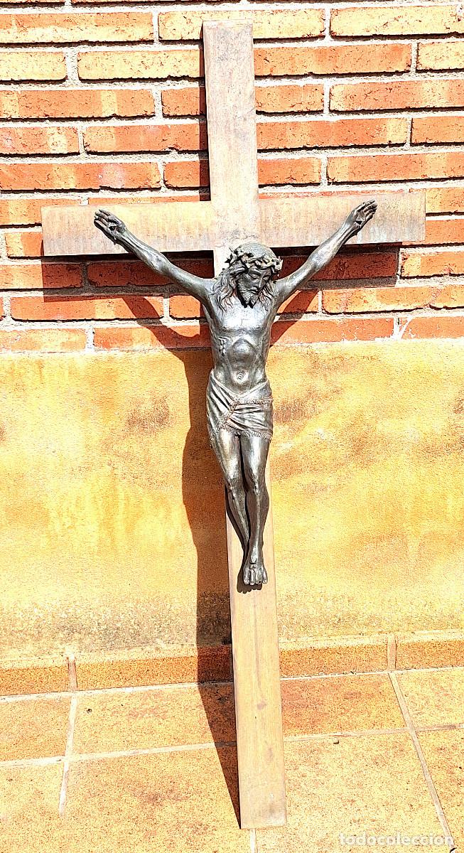 Antig&uuml;edades: Gran Cristo Crucifijo de Bronce fundici&oacute;n Olot. Med. 140 cm