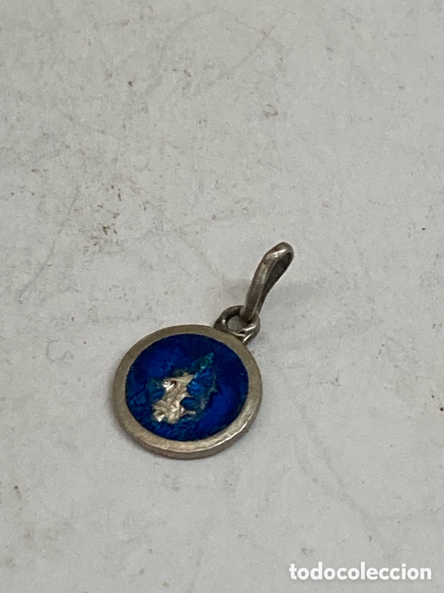 Antig&uuml;edades: Medalla de plata religiosa C582 - Foto 1