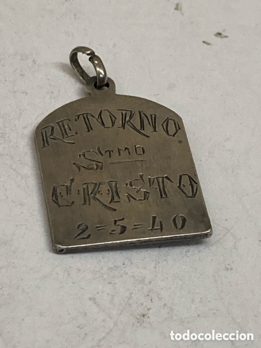 Antig&uuml;edades: Medalla de plata religiosa C582 - Foto 2