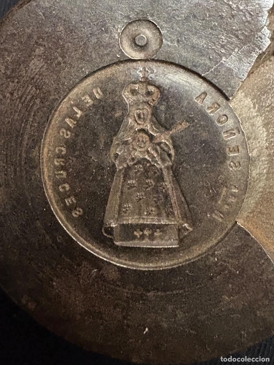Antig&uuml;edades: Matriz para la medalla de Nuestra Se&ntilde;ora de las Cruces - Foto 3